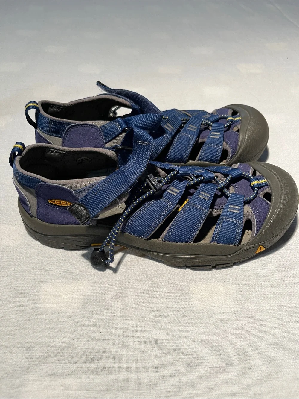 Keen Blue Newport H2 Closed Toe and Heel Water Sandals - Size US Youth 6, EU 38